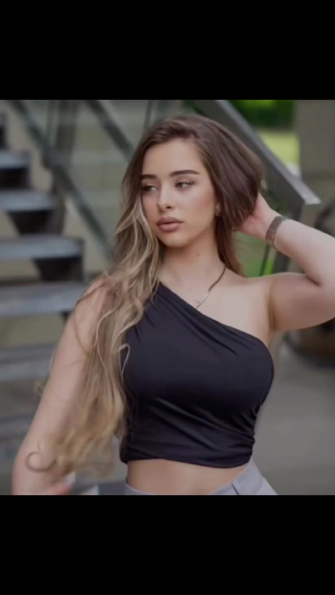 @“binakaj quuen”