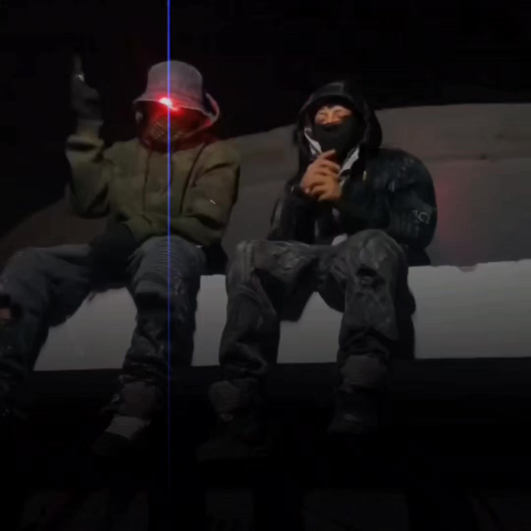 @𝟦𝓇𝓀