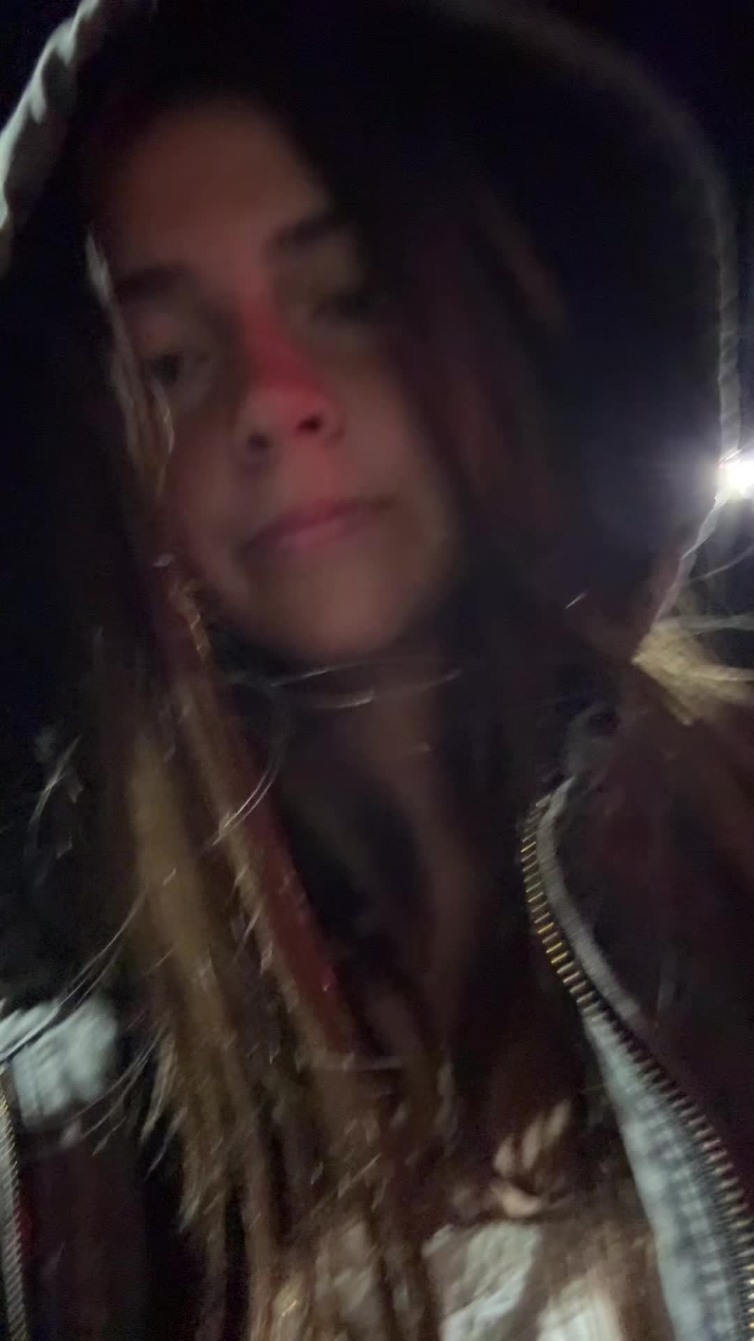 @stankylegmama