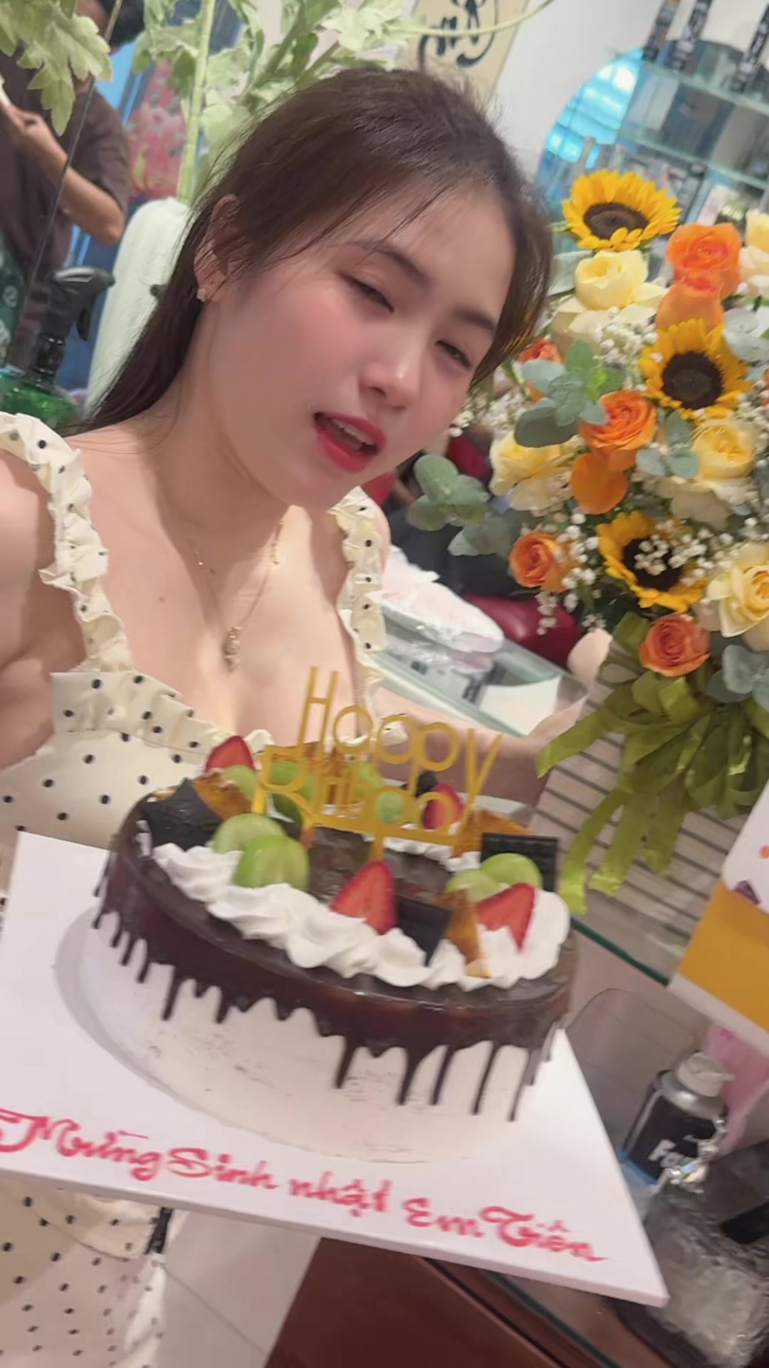 @HỚT TÓC NAM THẢO NGUYÊN Q4