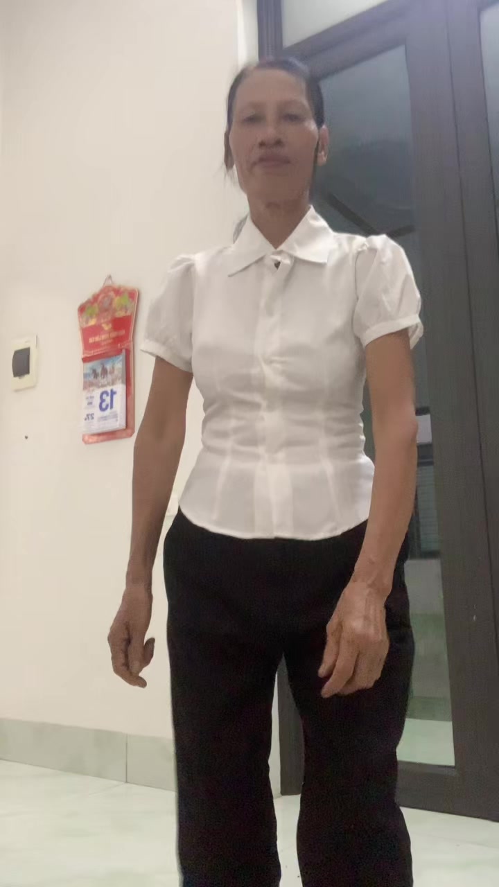 @Cụ bà phong cách