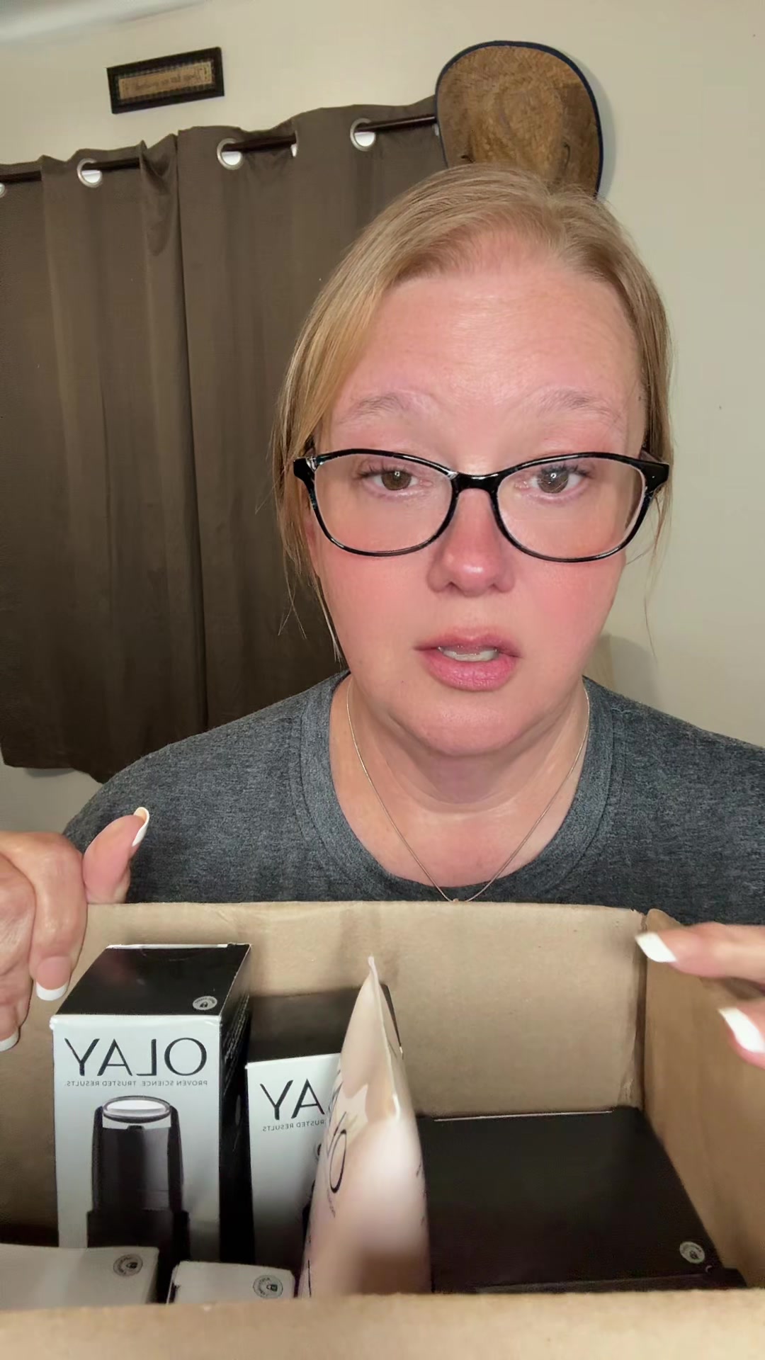 @𝑪𝒉𝒓𝒊𝒔𝒕𝒊𝒏𝒂 🛍️