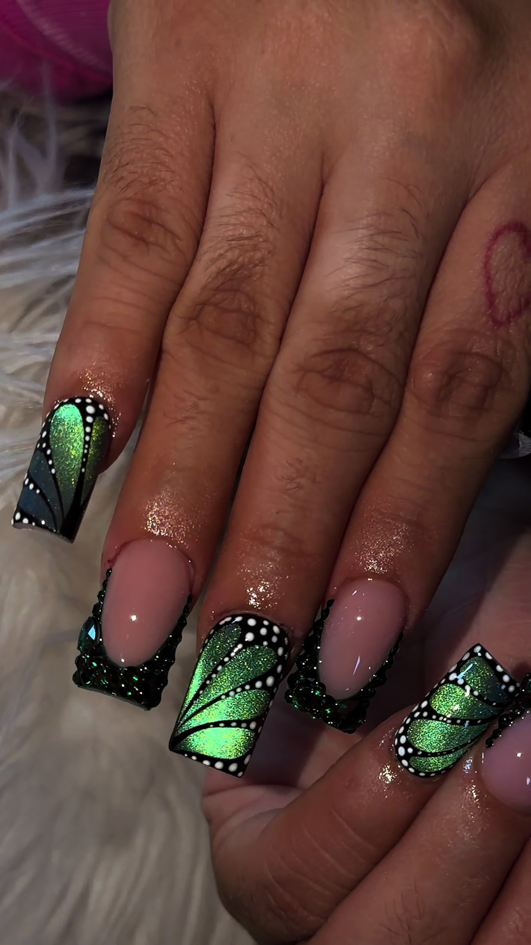 @Nina Pebbles ✨