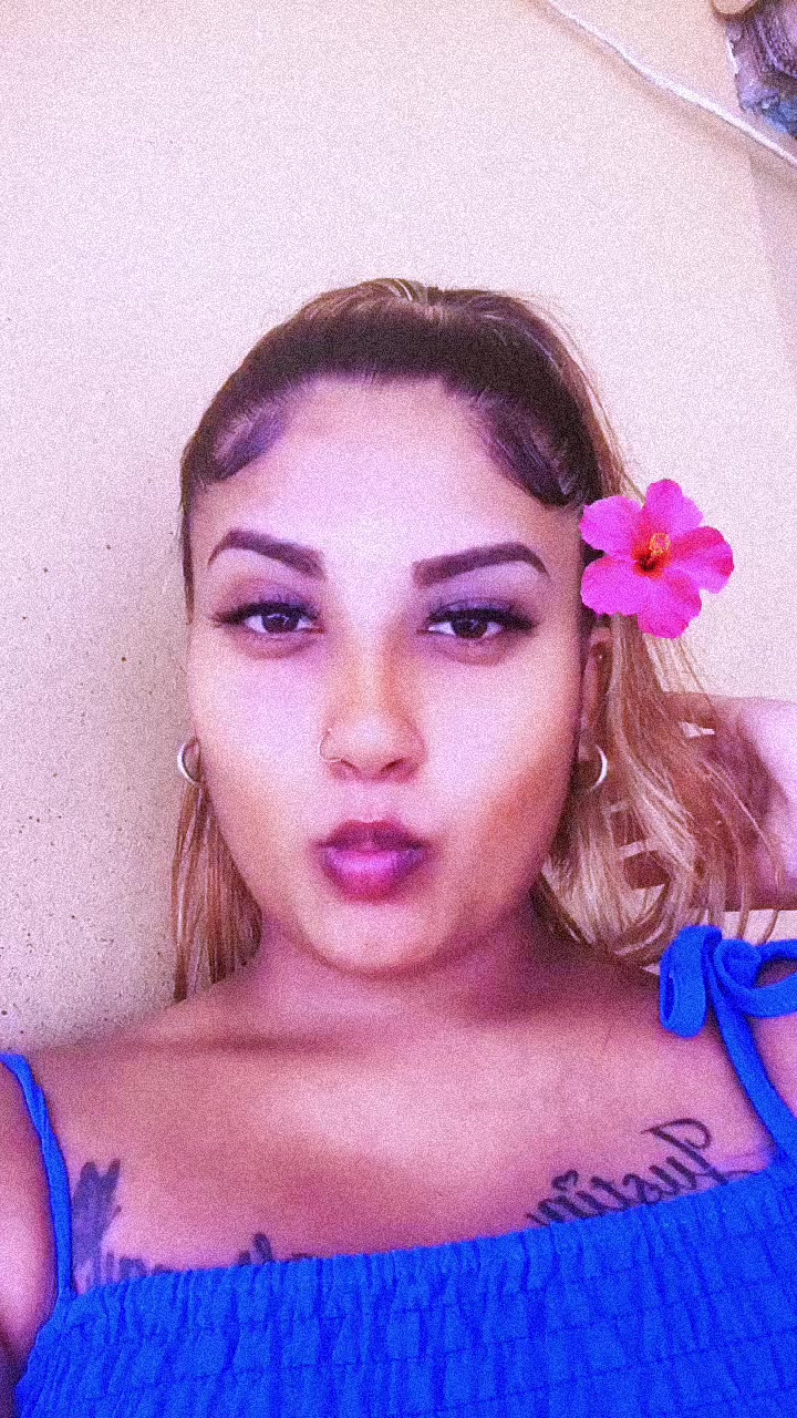 @Nia._🦋