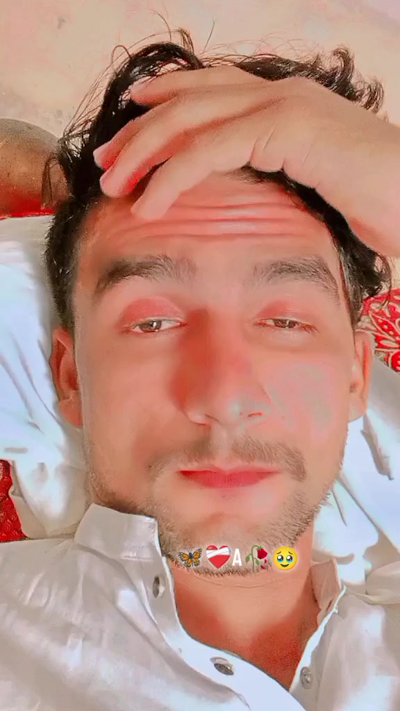 @〖ᴷⁱⁿᴳWȺقȺs❤😘꧂❤😘