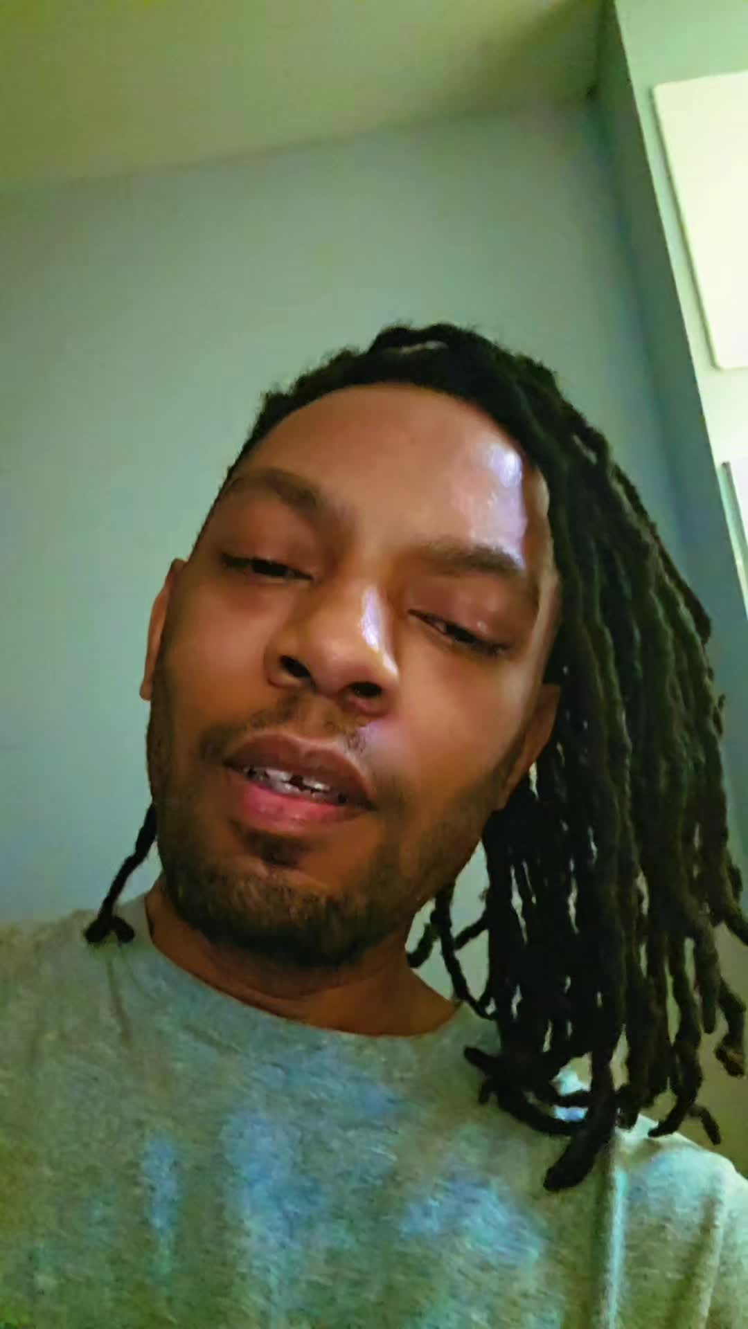 @Yew_Tew