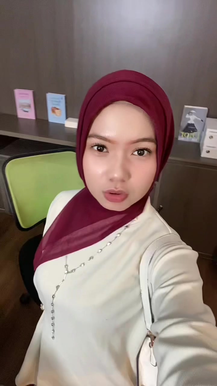 @RHYAAA