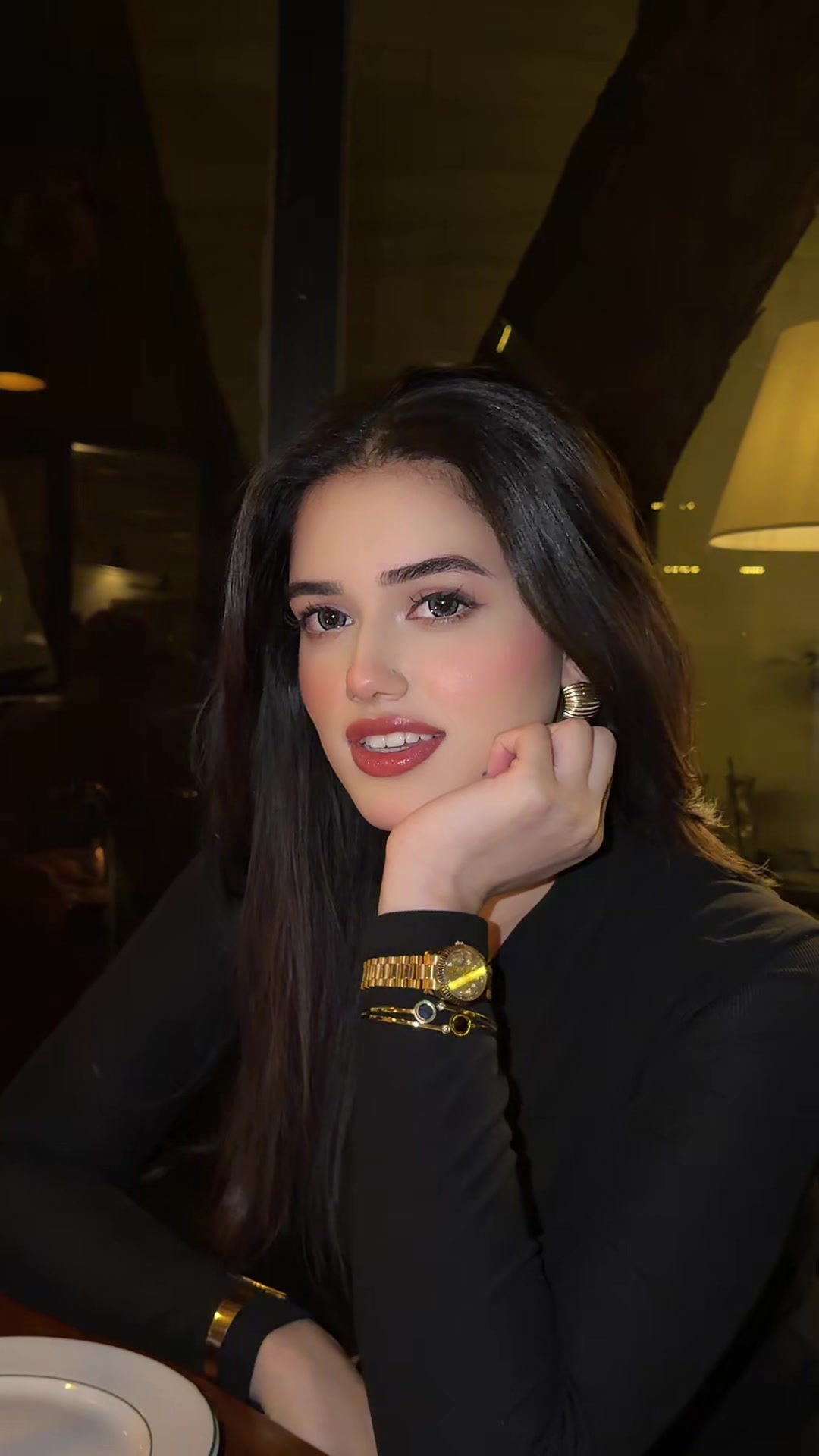 @Alina Amir