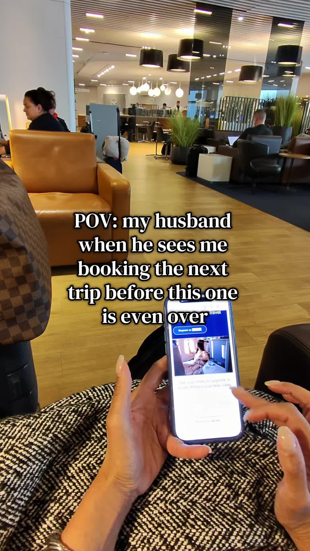 @Ella | 50+ Travel & Lifestyle