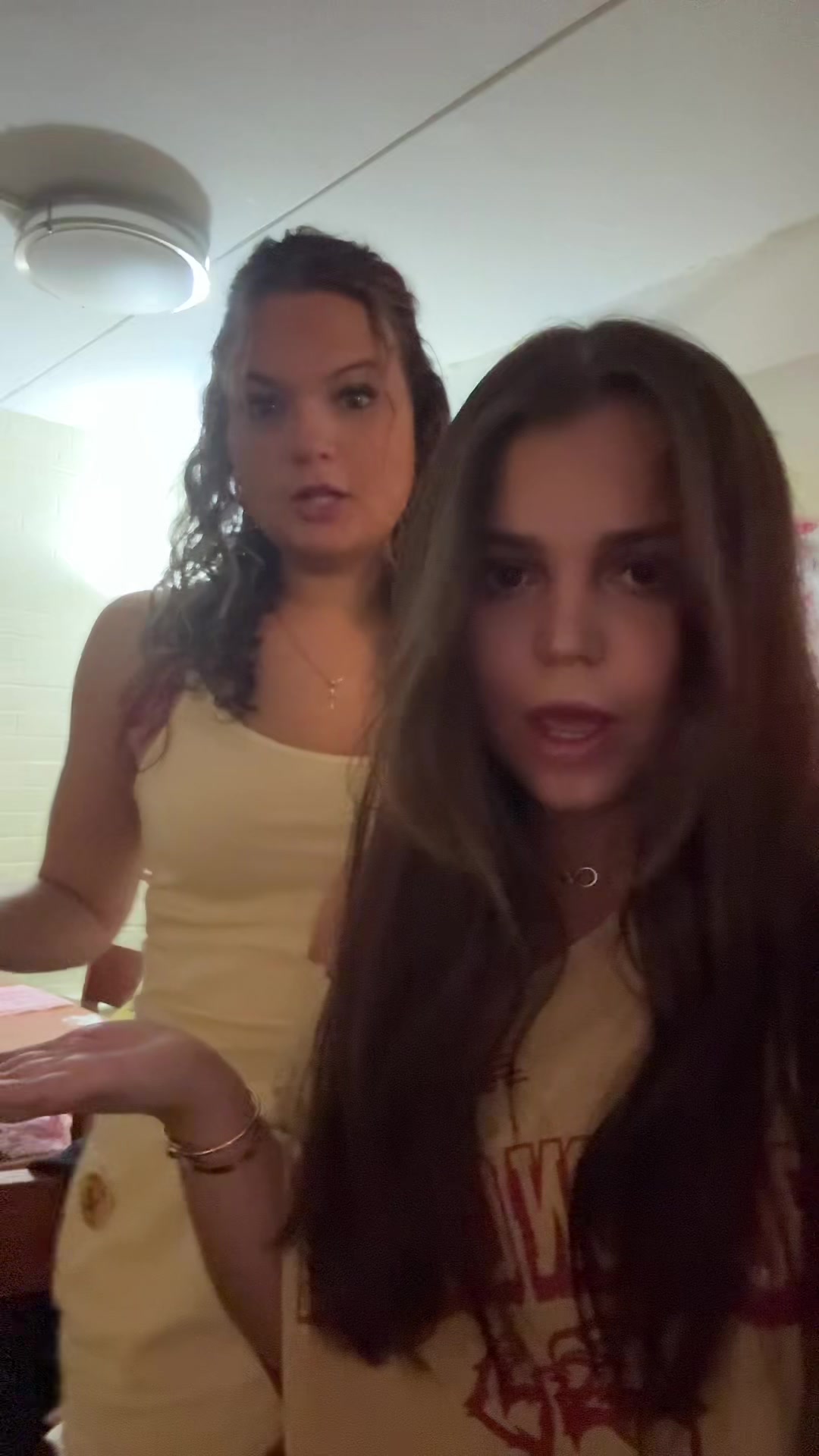 @Ava_Rose123