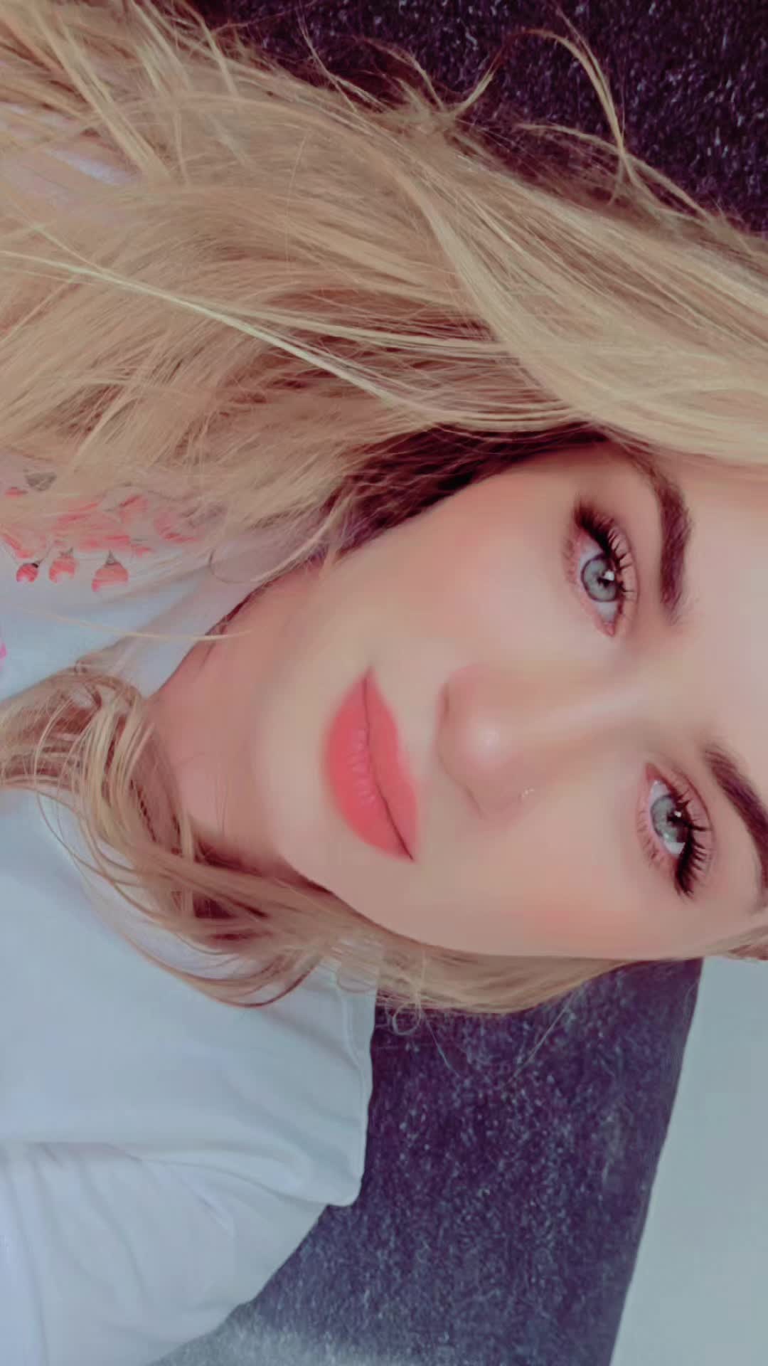 @😈