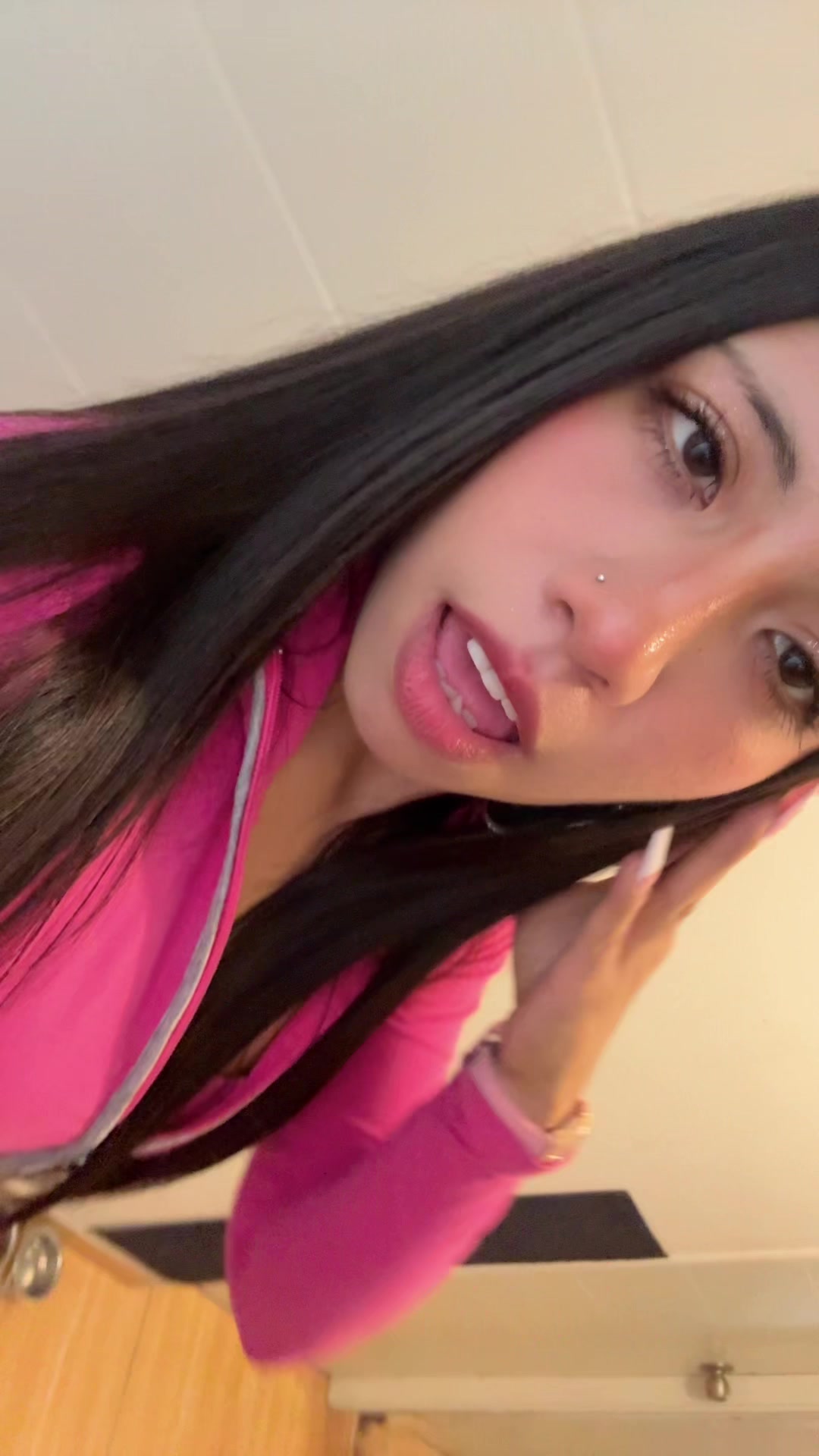 @💋