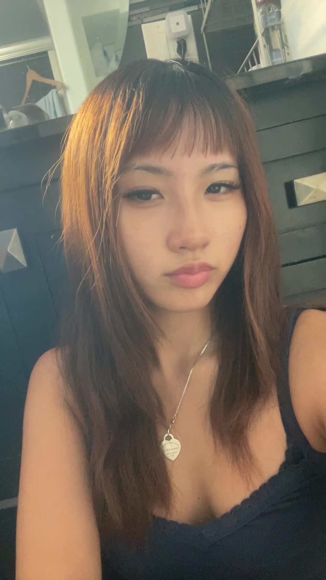 @woahkuriko