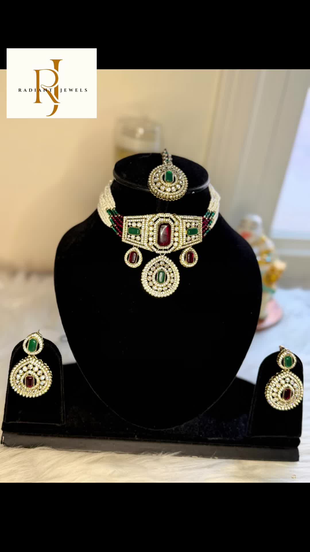 @Famous Radiant Jewels 🇨🇦🍁