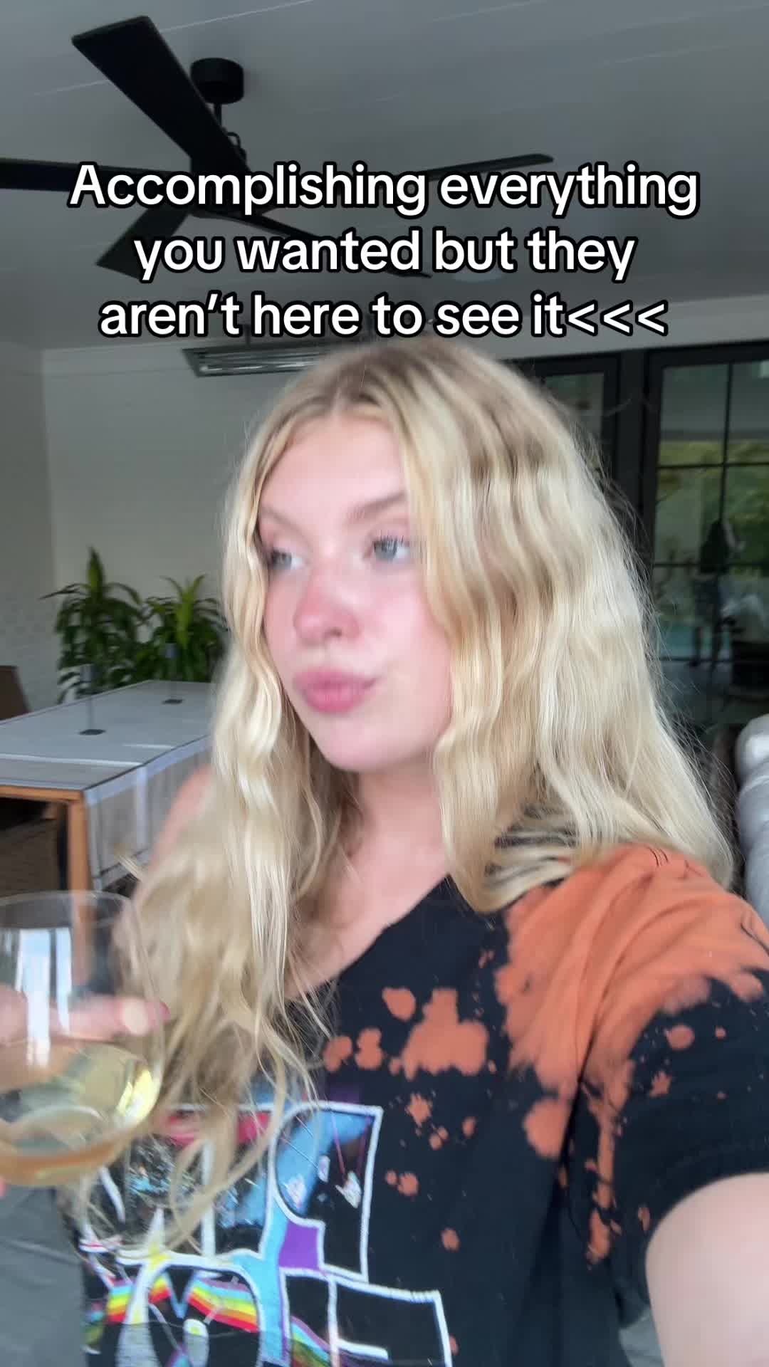 @lay:)