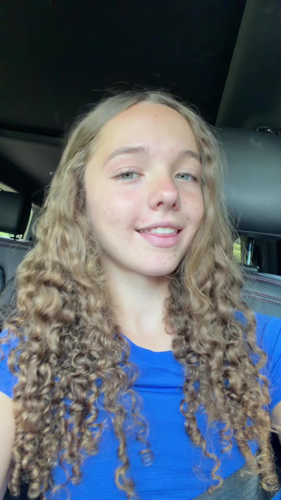 @🧁😙🌷🩵💌🍋🟩🫶🛼🤸♀️