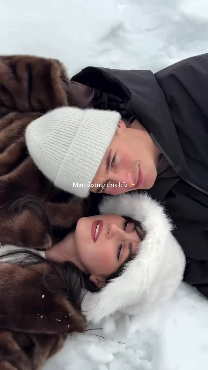 @𝓐𝓷𝓪୨୧