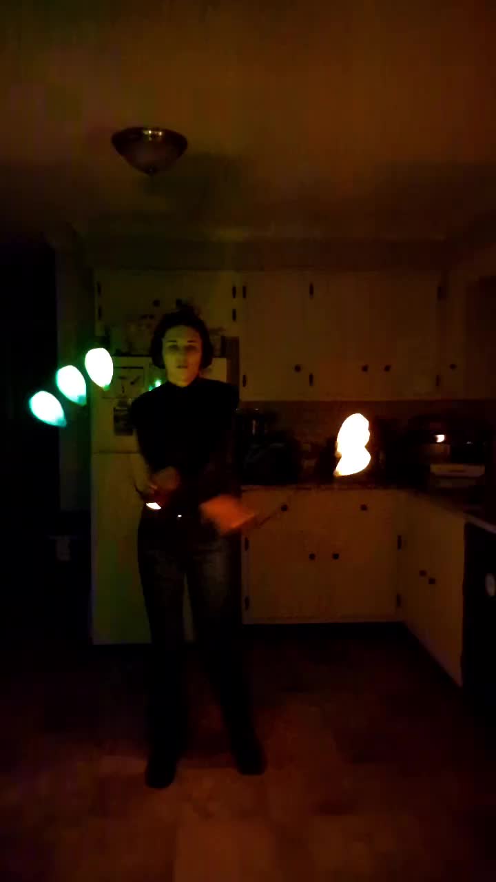 @lizoneil