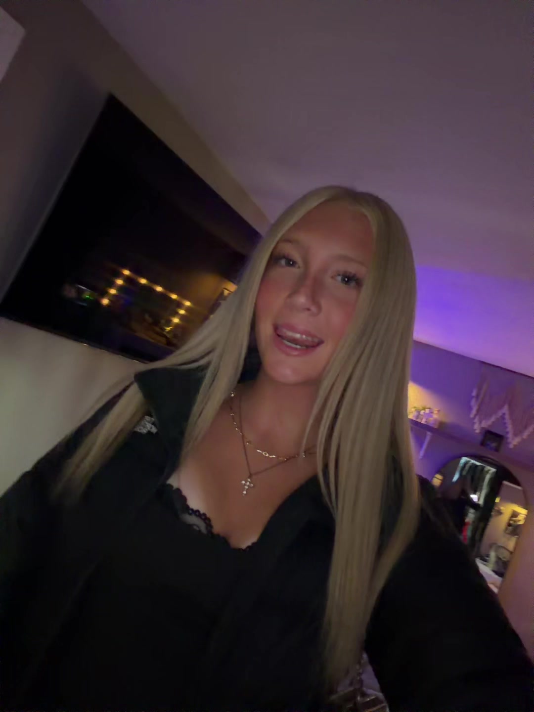 @👸🏼