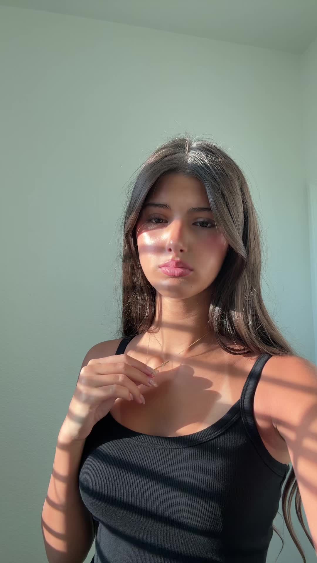@Maybel