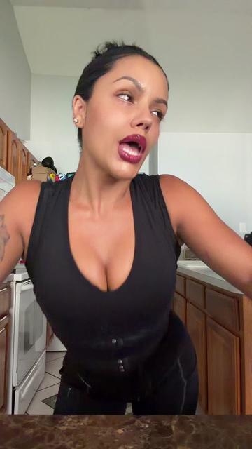 @Damnyou_Tabitha