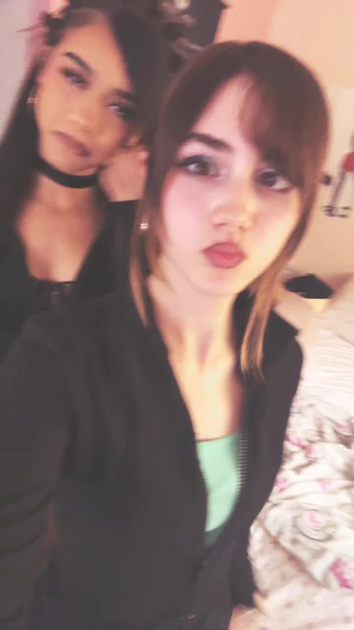 @🦄