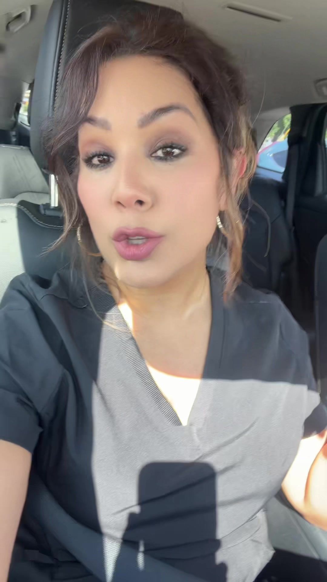 @L.N Ana Lau