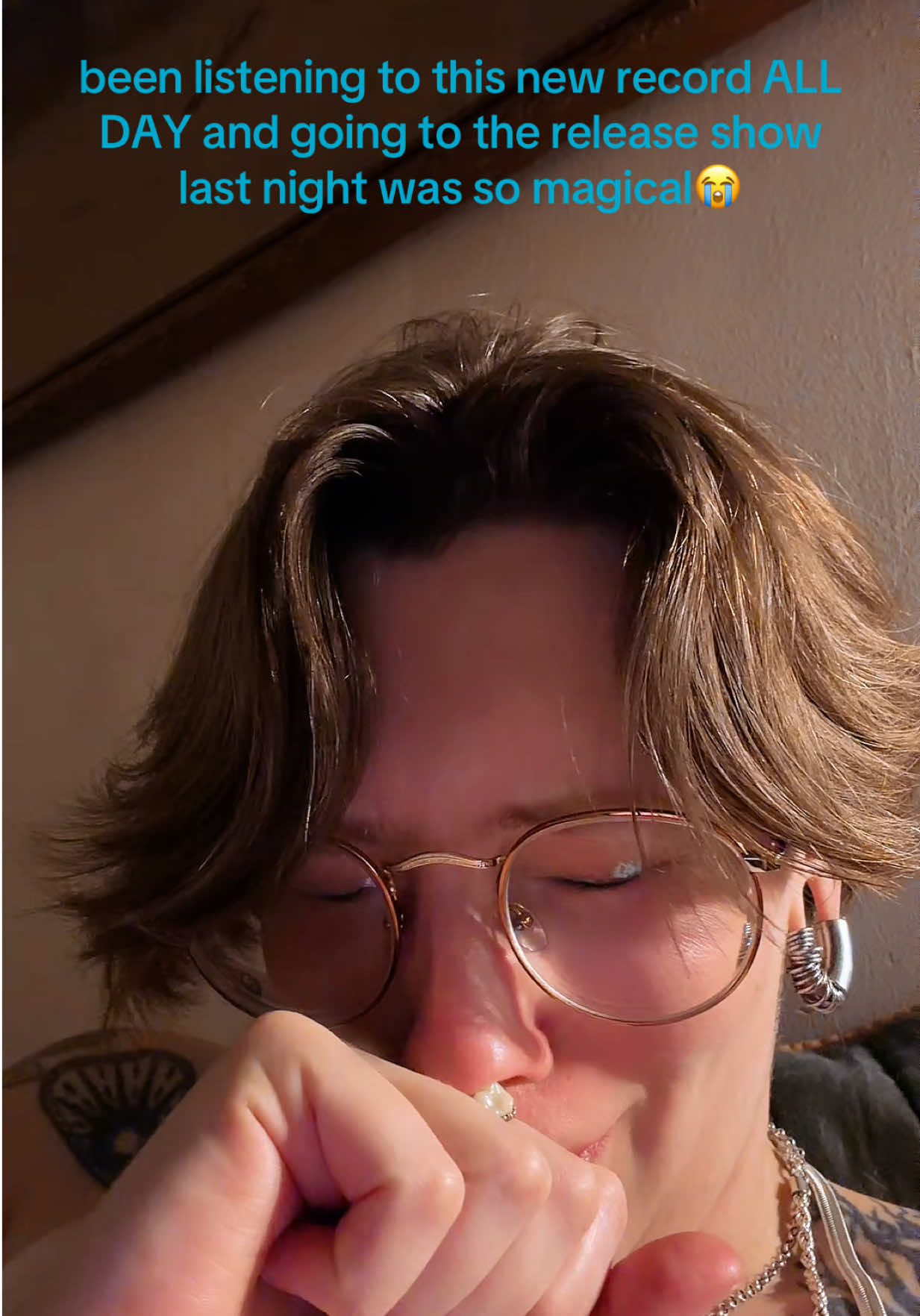 @ghostwives