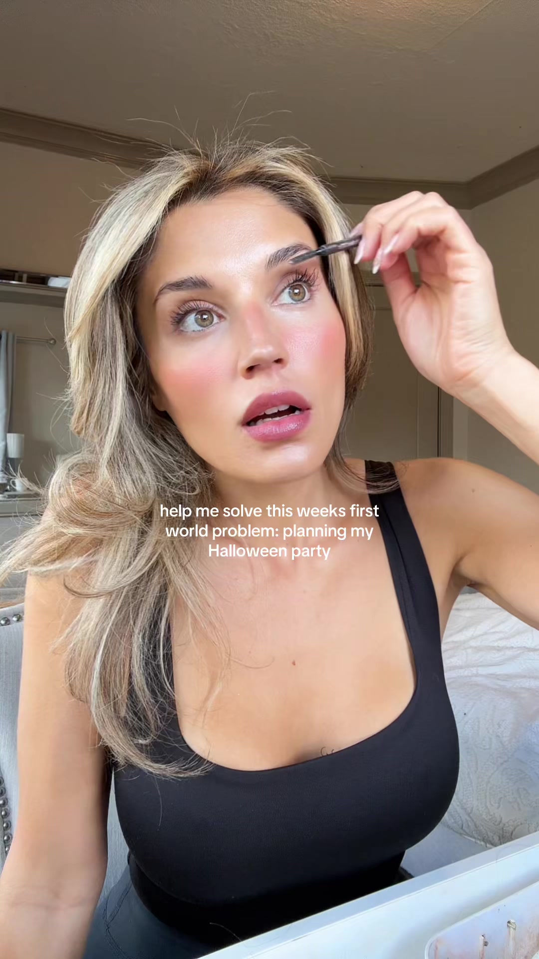 @Chanelle Saks