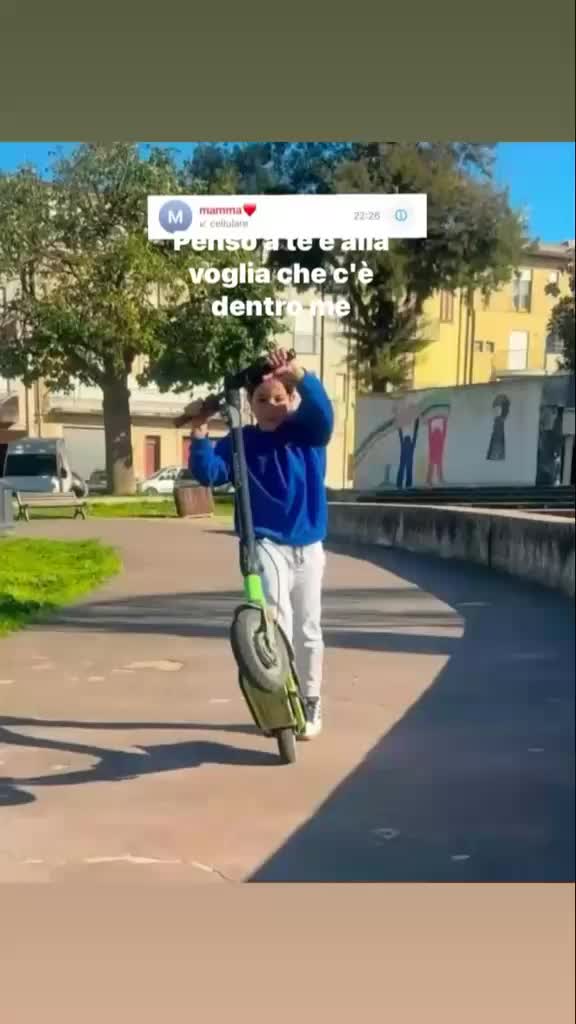 @🎭