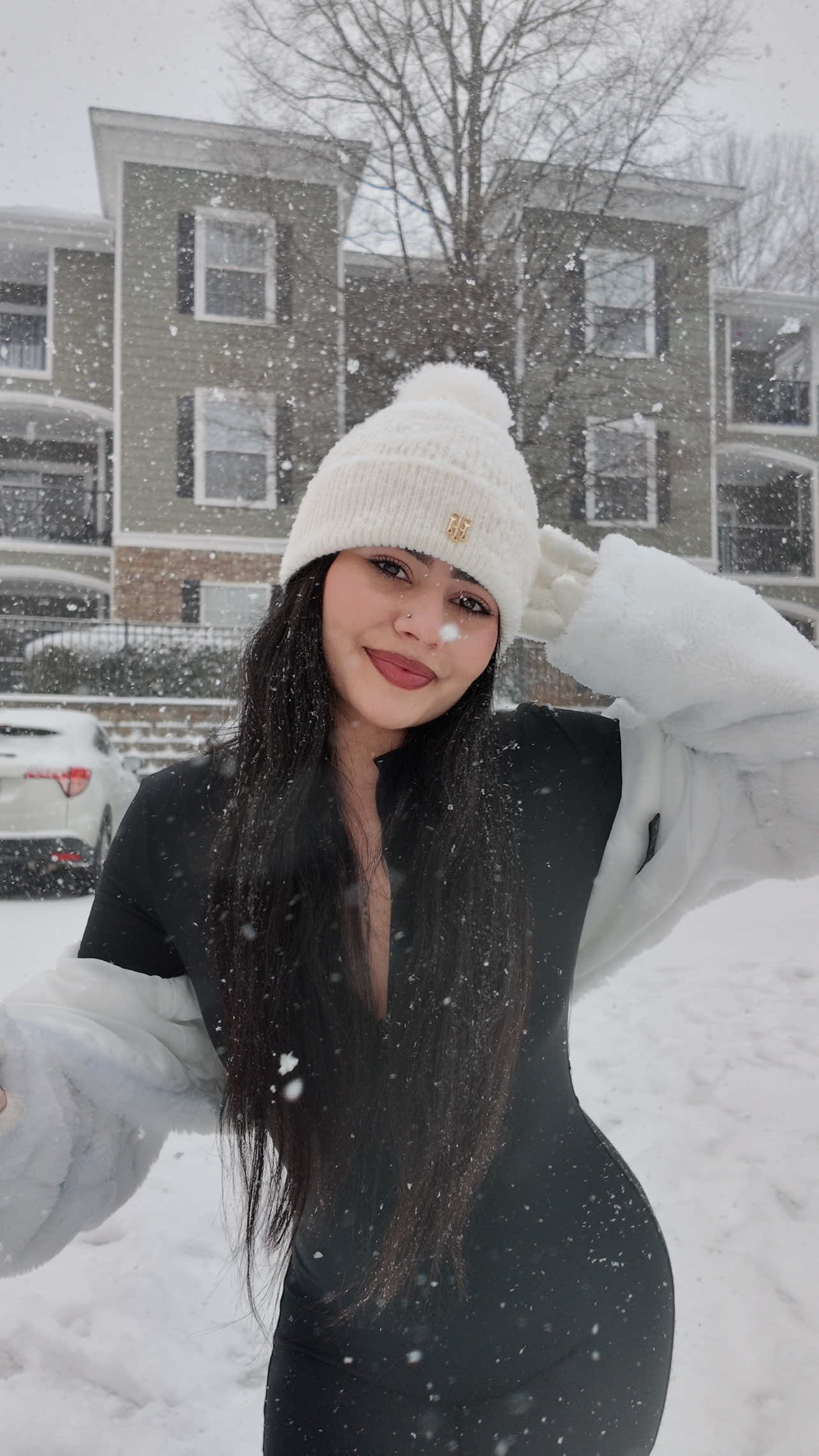 @iam_karolyi