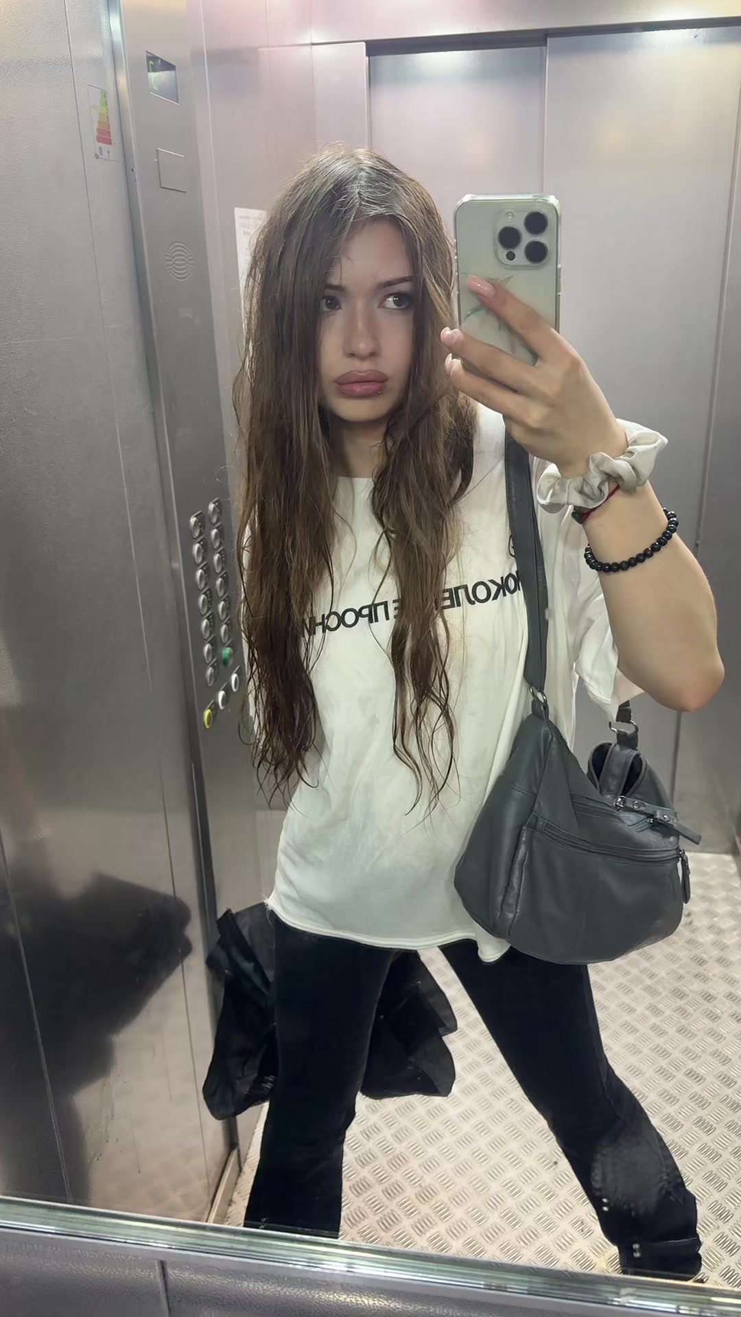 @fndsh