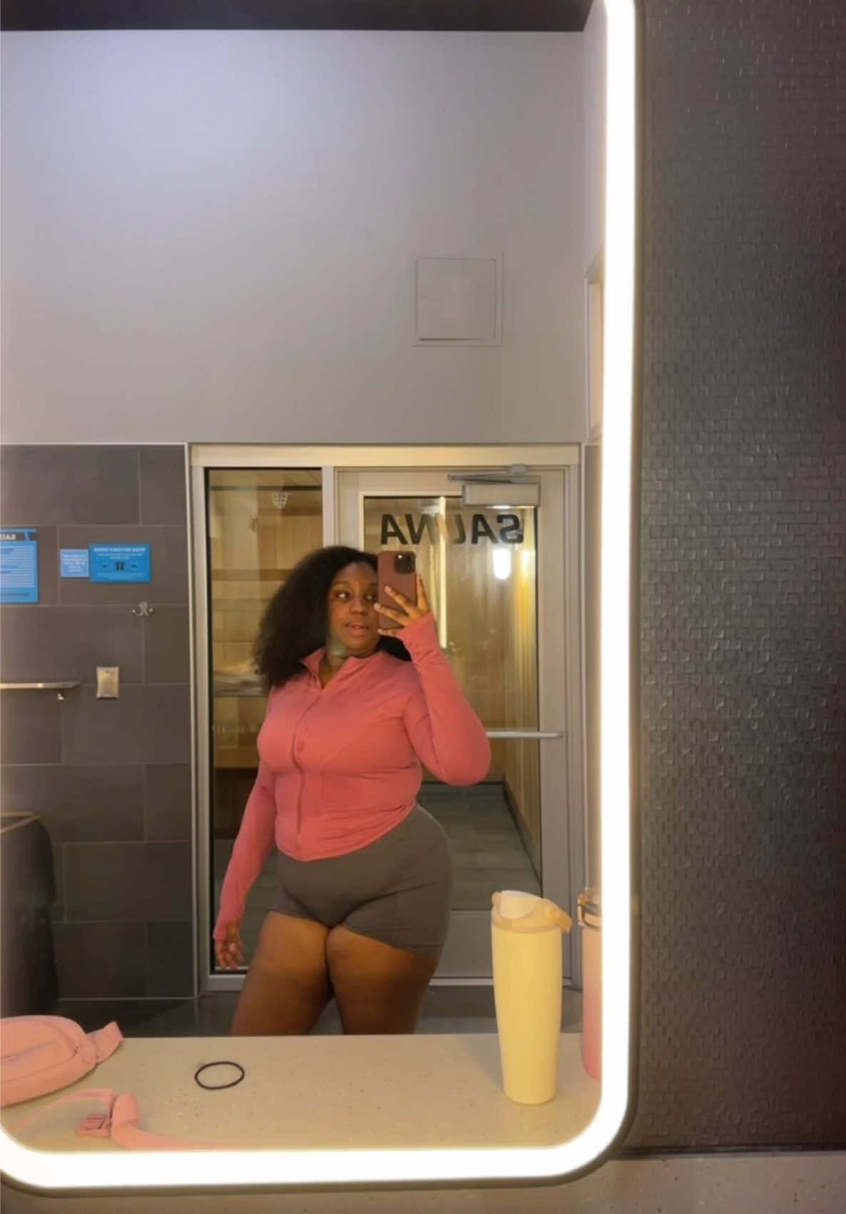 @iamYara || Lifestyle Content