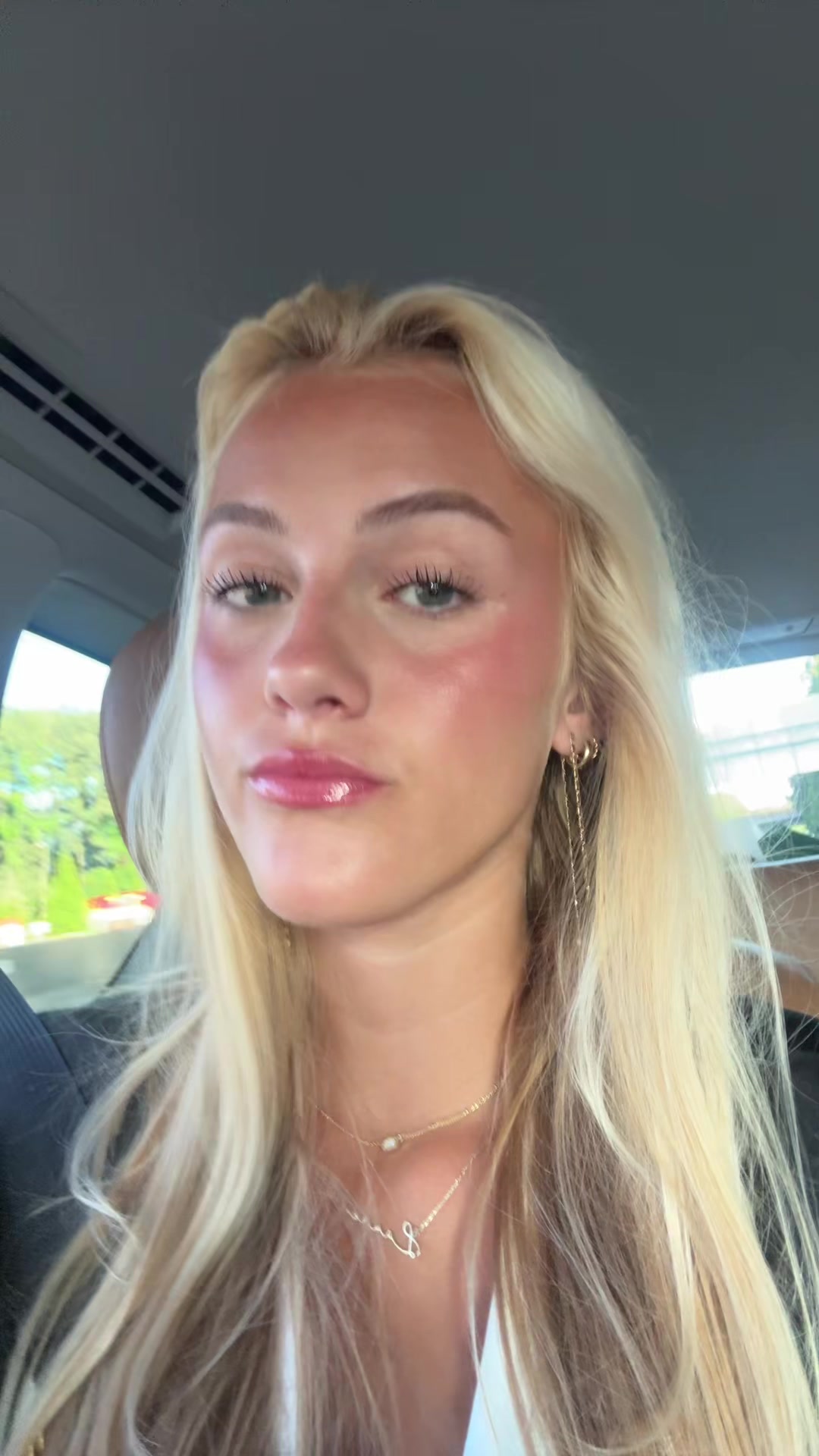 @laurenr