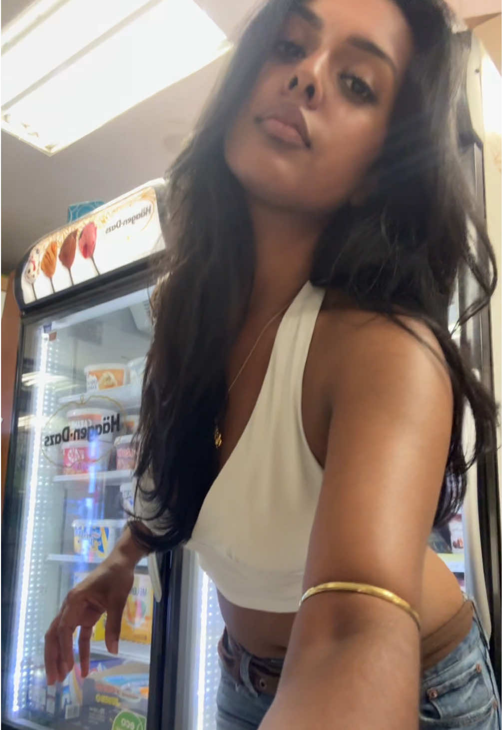 @thipashini