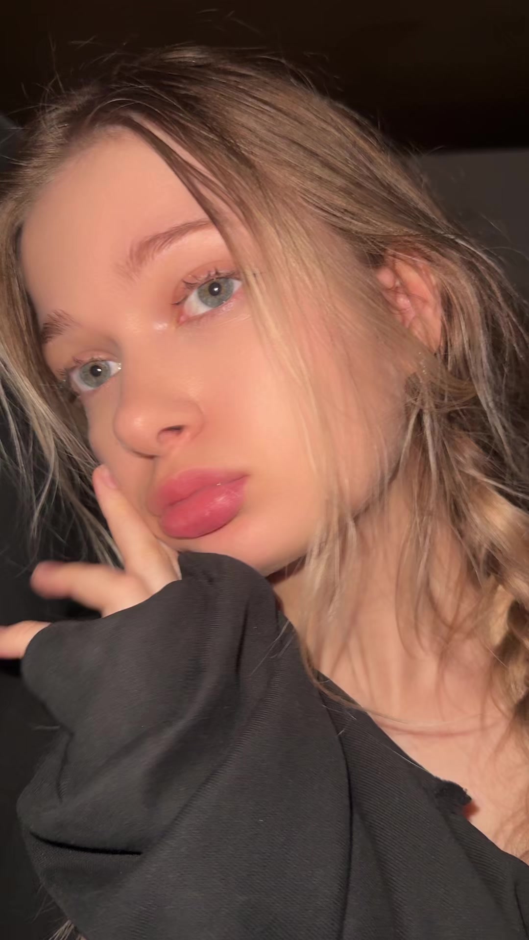 @лизточек🩷