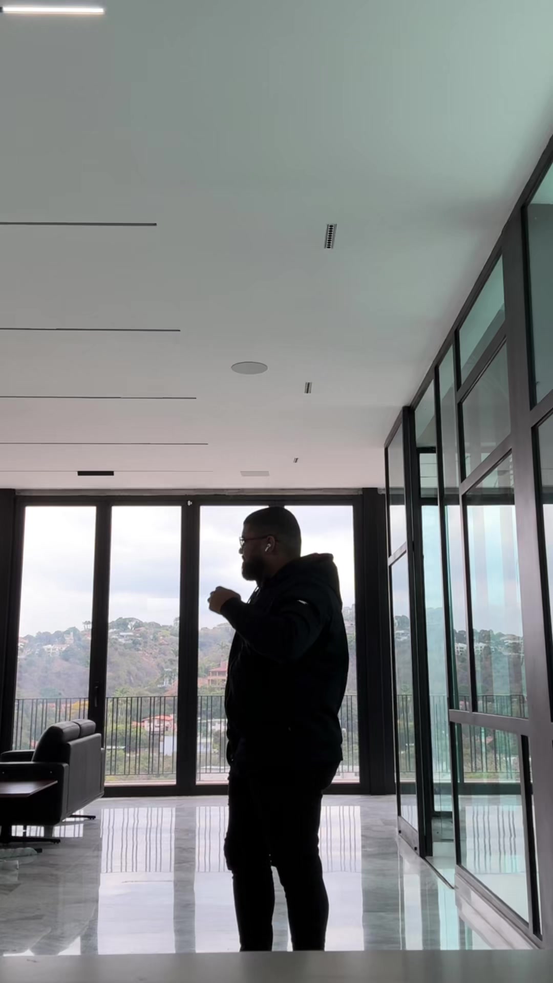 @Jorge Luis Añanguren
