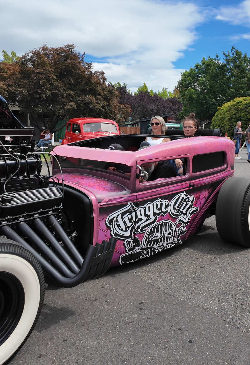 @Thumbs up Hot Rods
