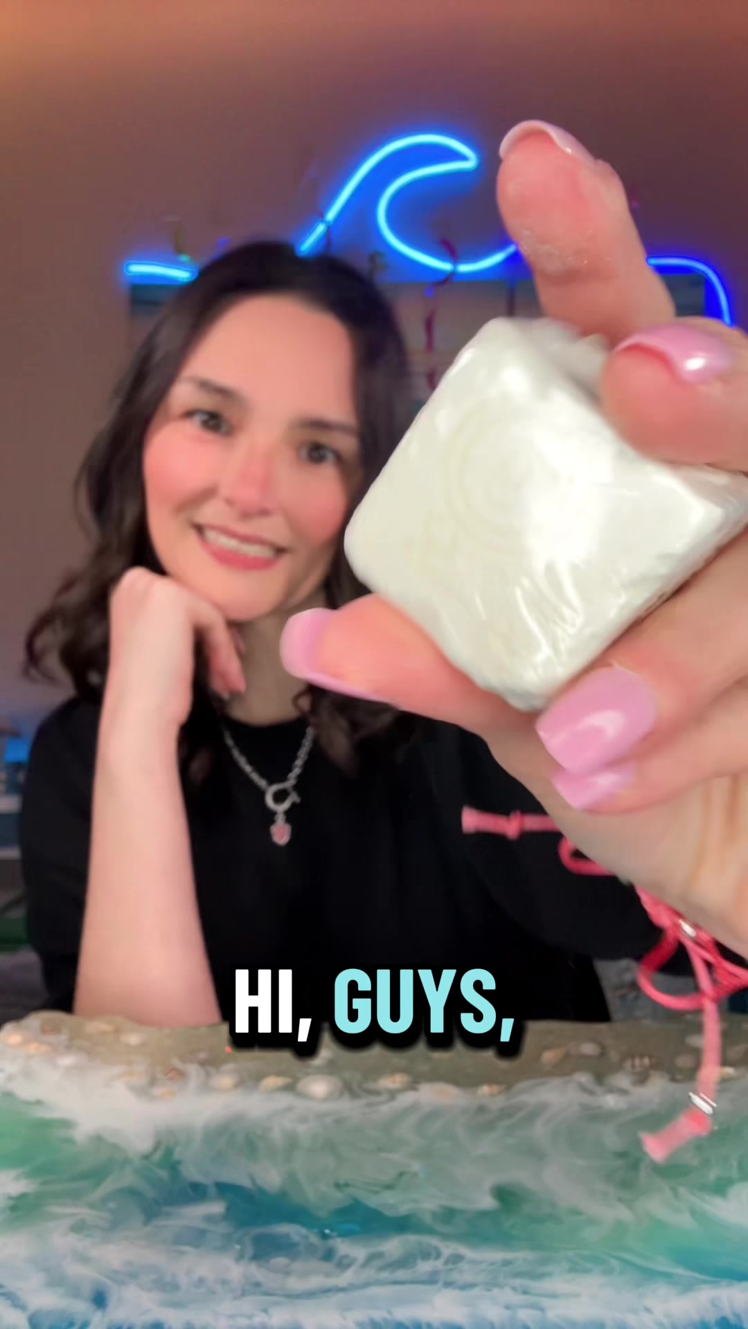 @Making Fizzy Waves 💎Lori