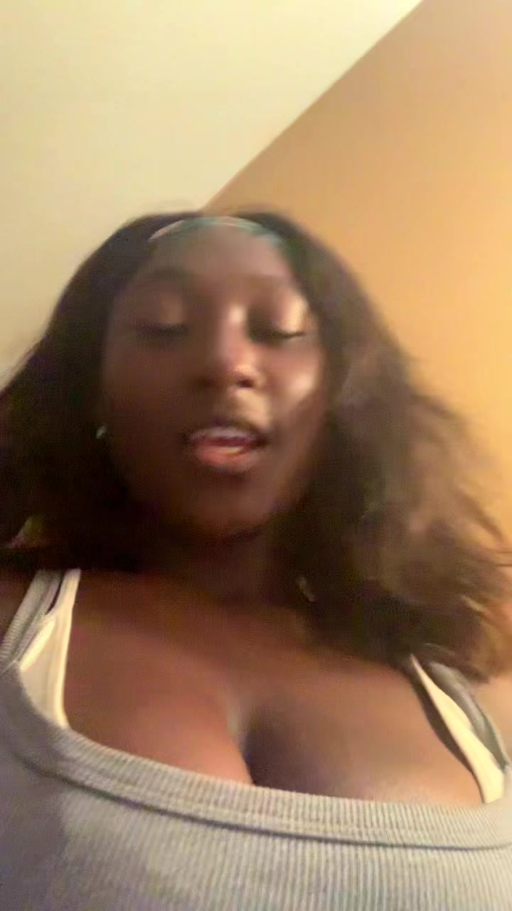 @Shanaija