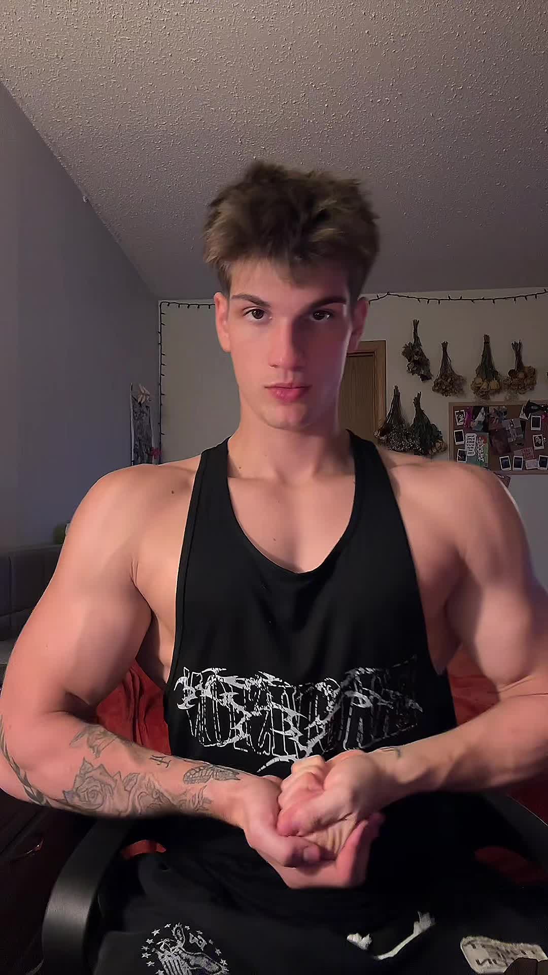 @KeinanEX on ig