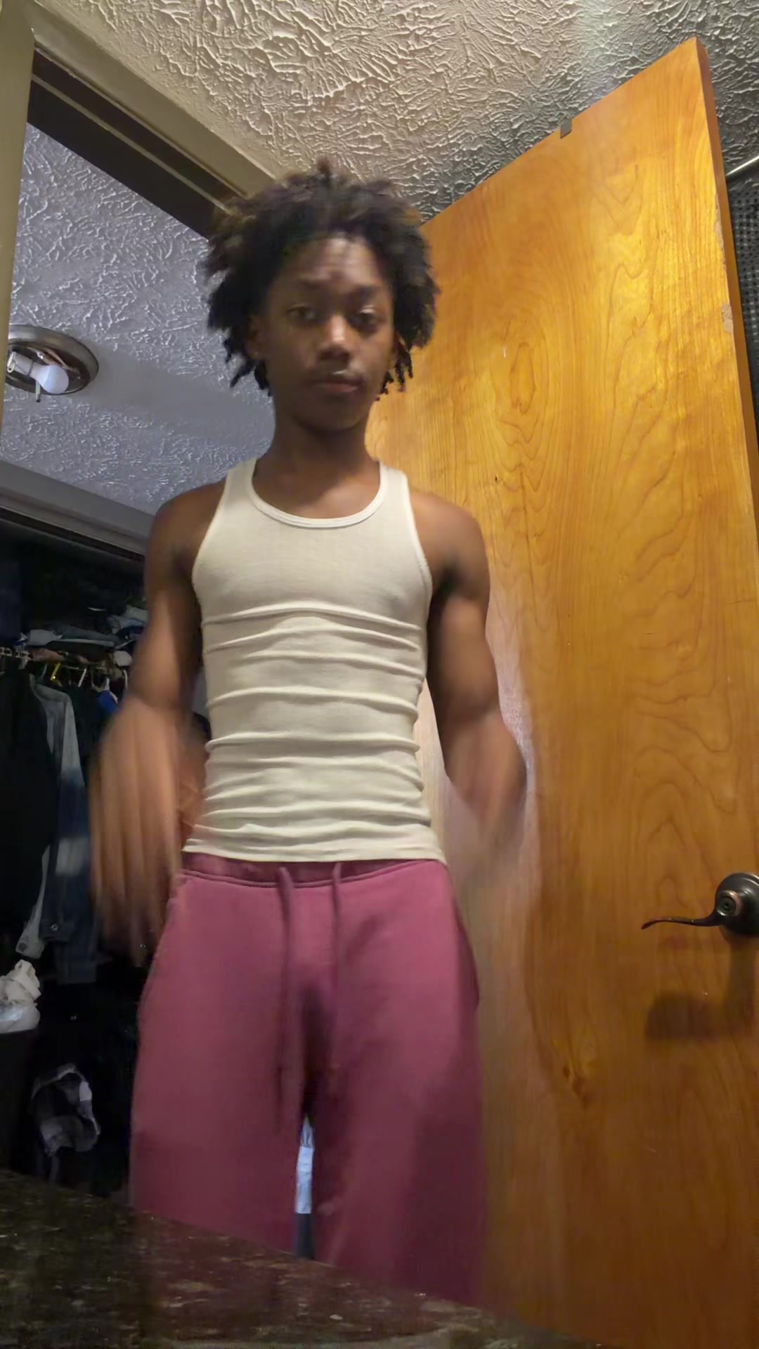 @⃟