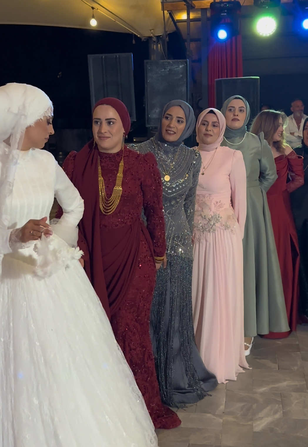 @CŞ
