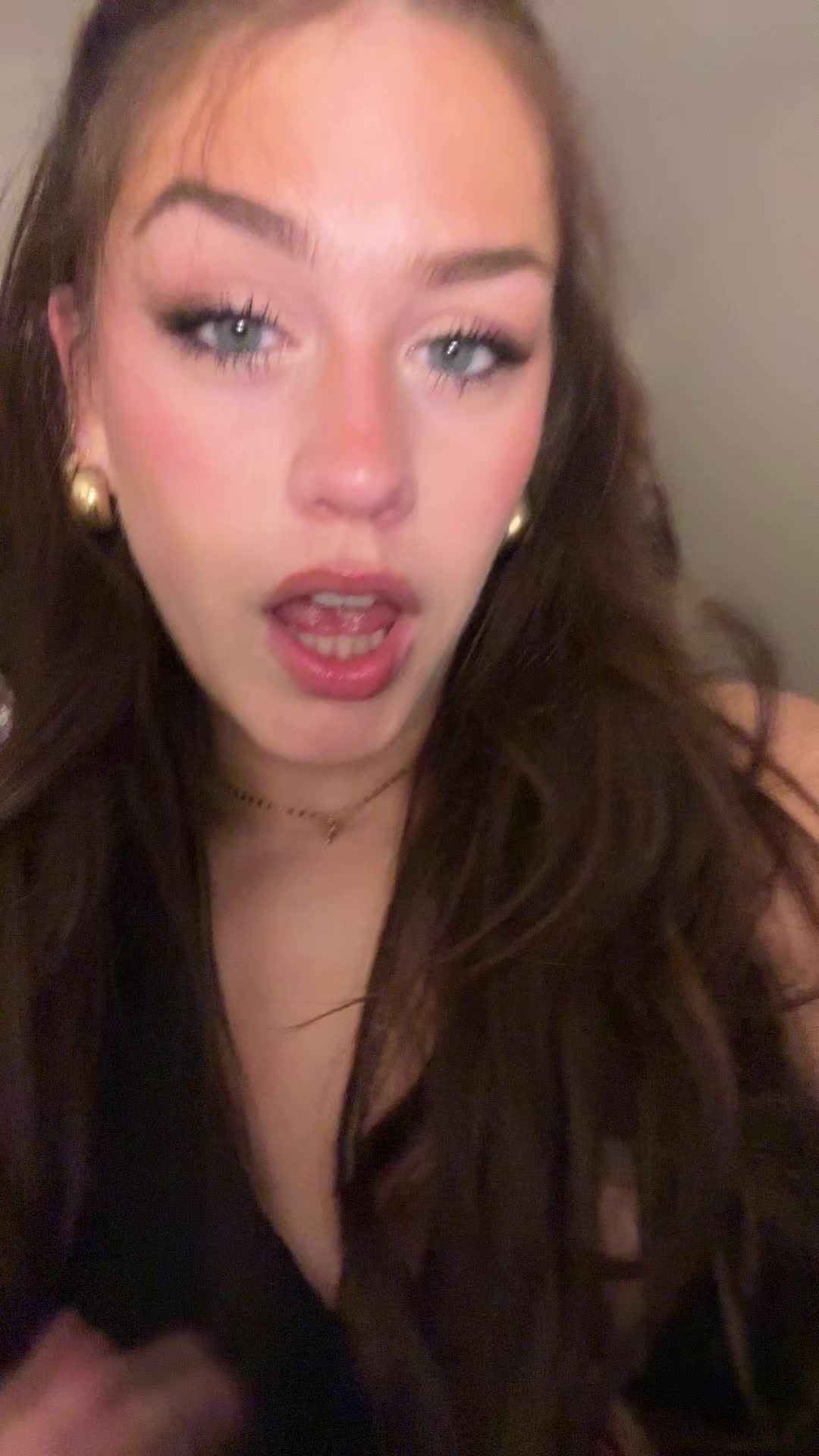 @allisonardito