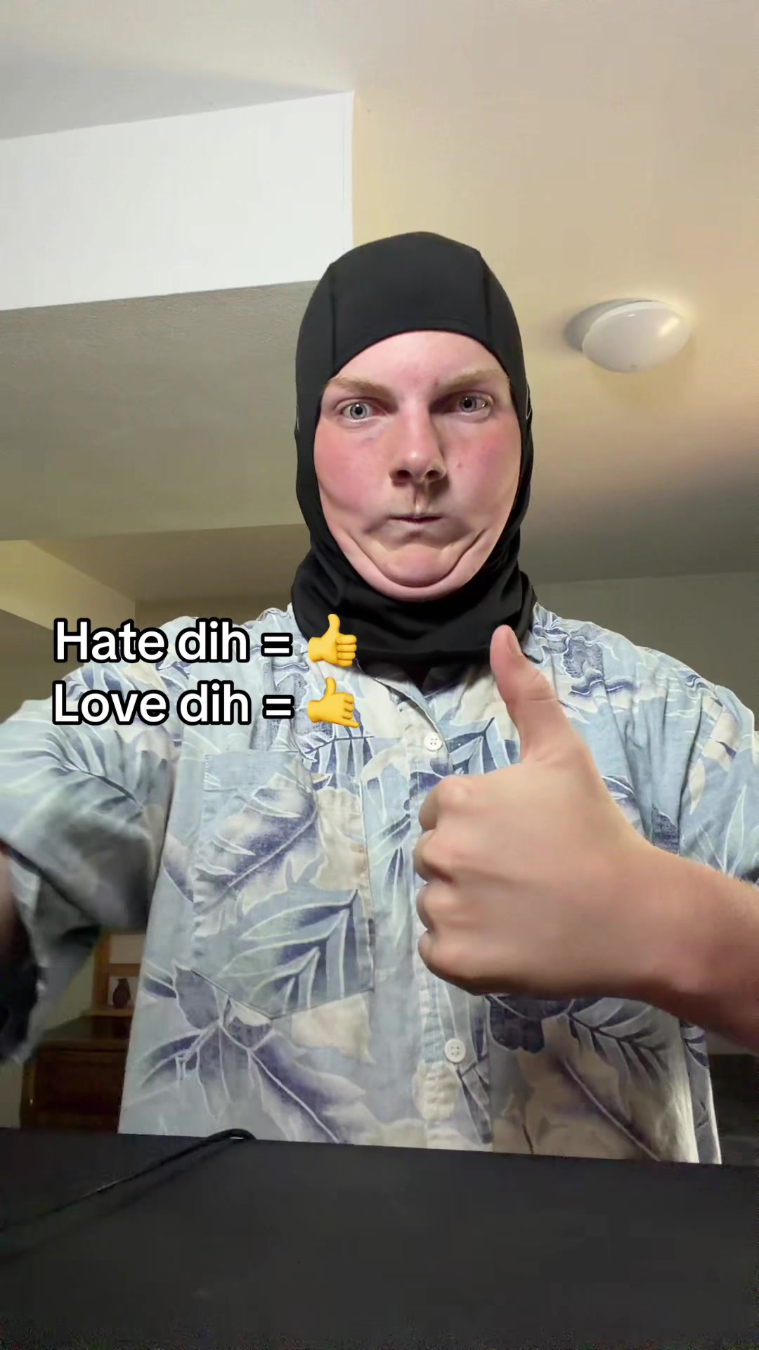 @FreakyAhCousin