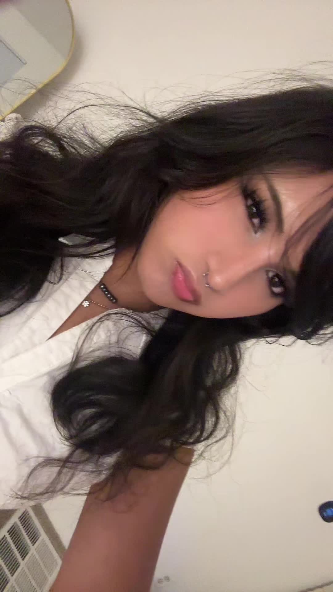 @️