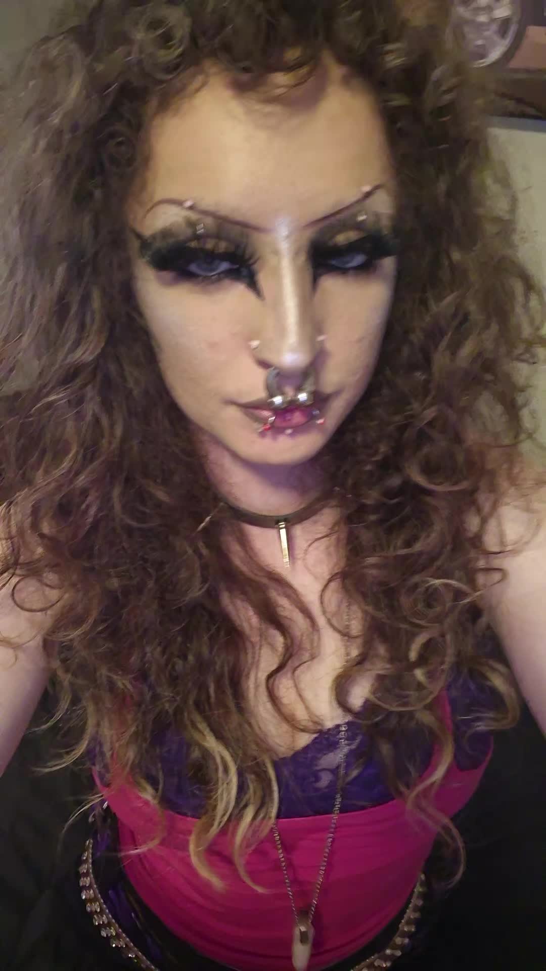 @chloeee