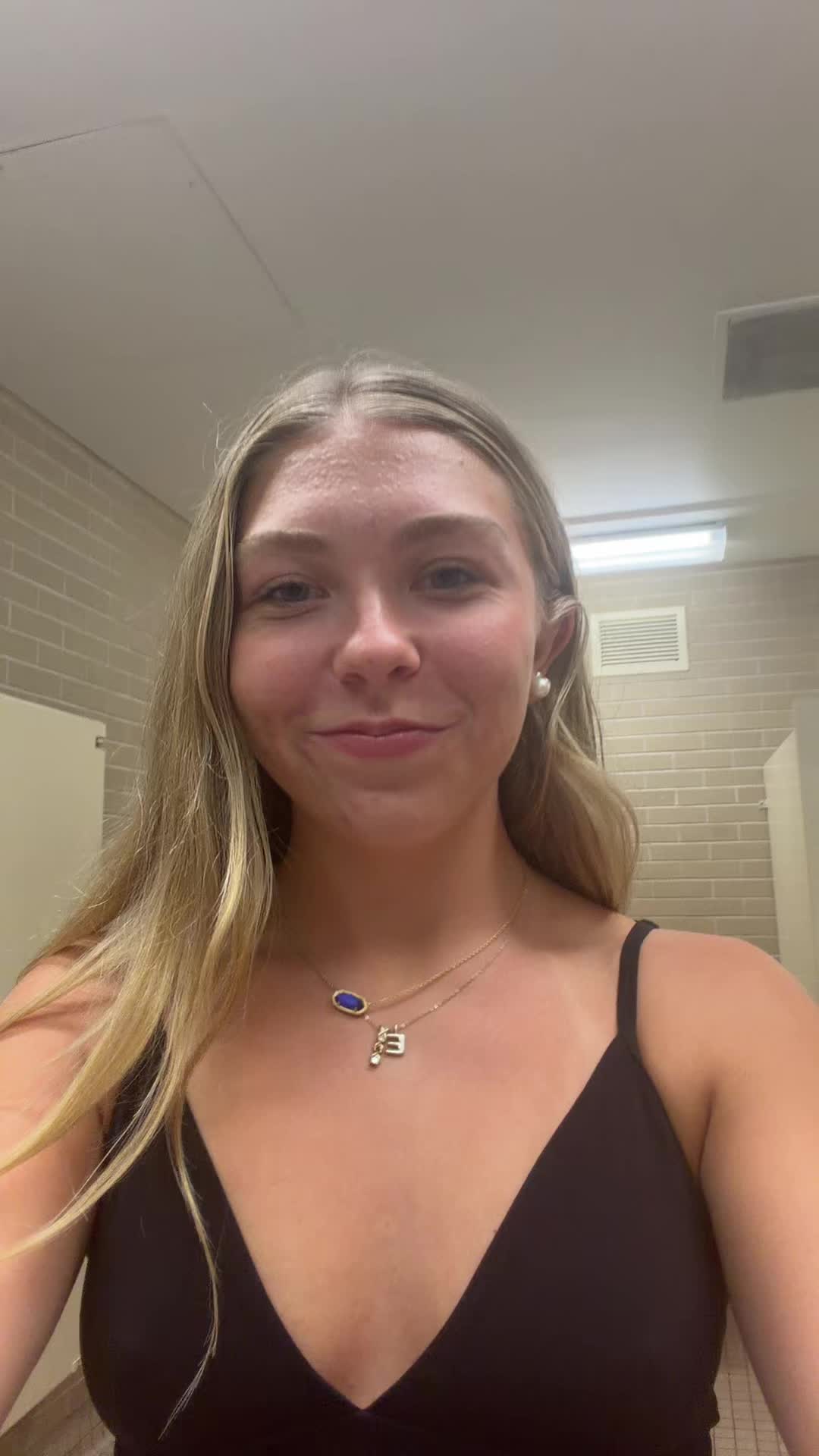 @Ella