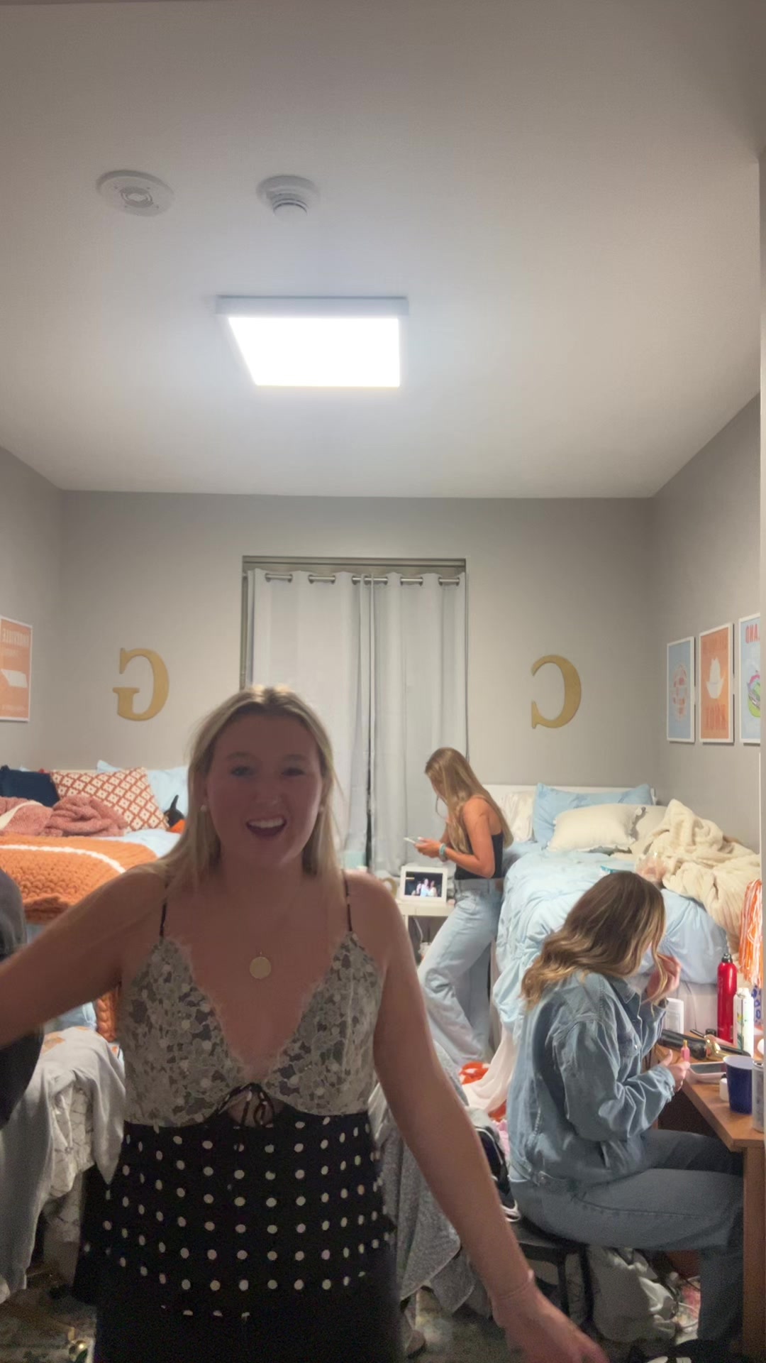 @caroline