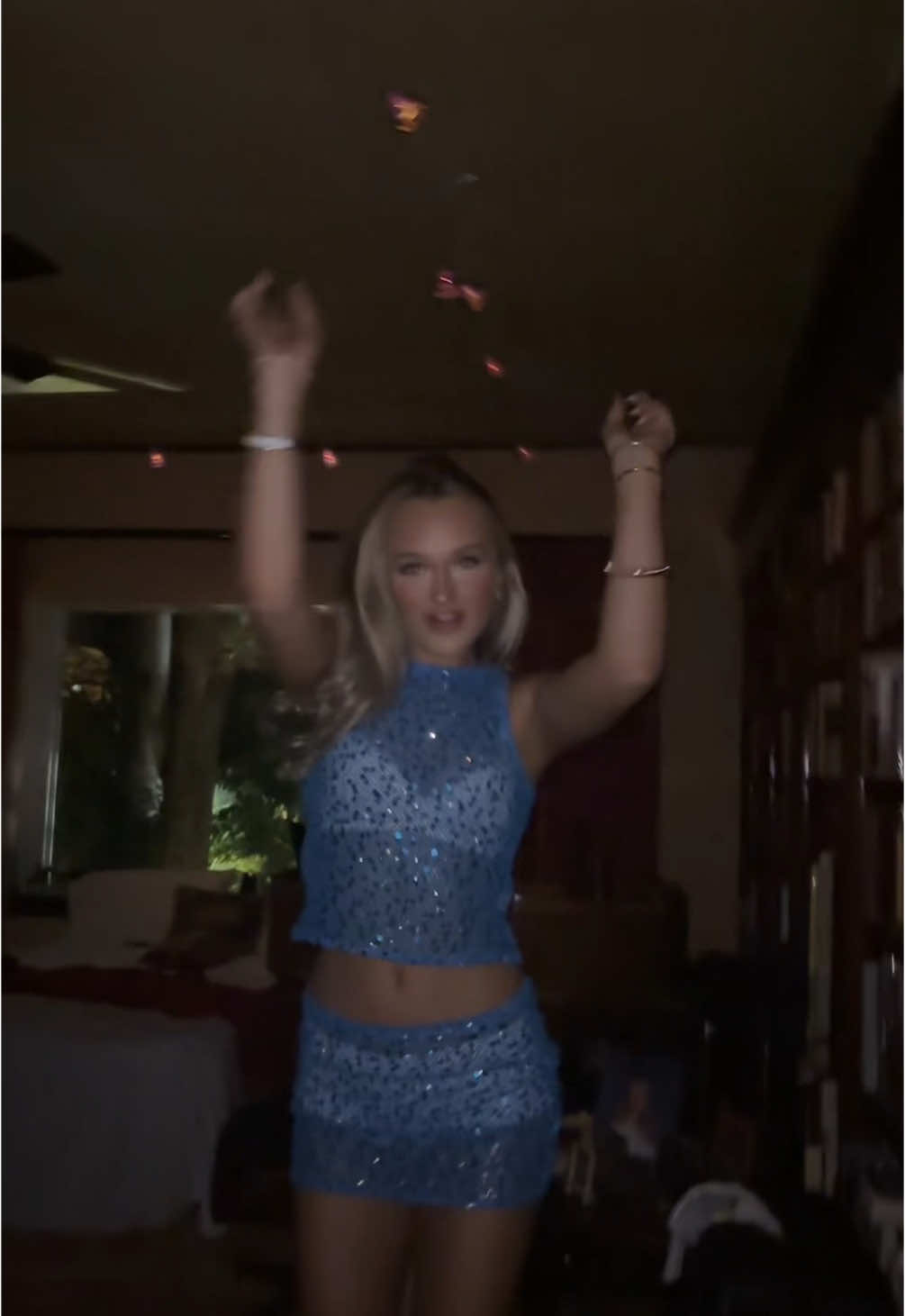@carlyholda